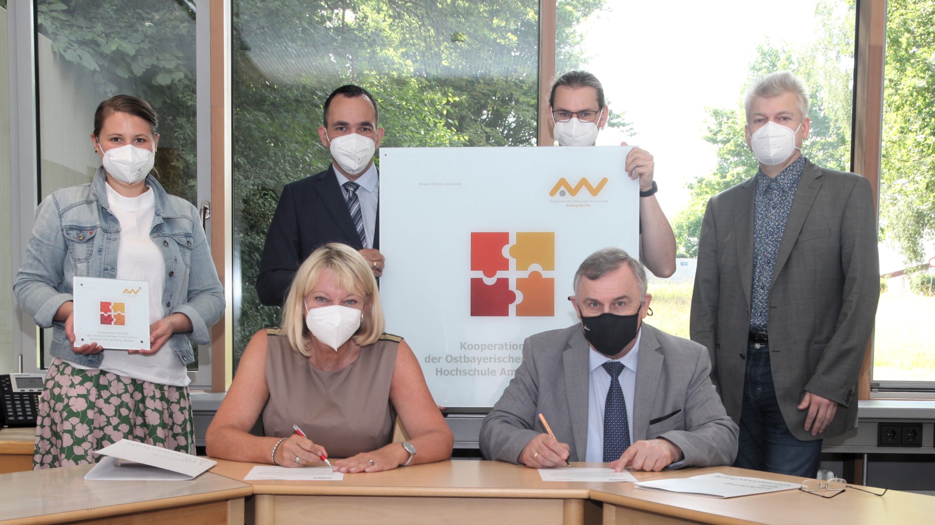 Kooperation mit OTH Amberg-Weiden: Unterzeichnung des Vertrags 2021
