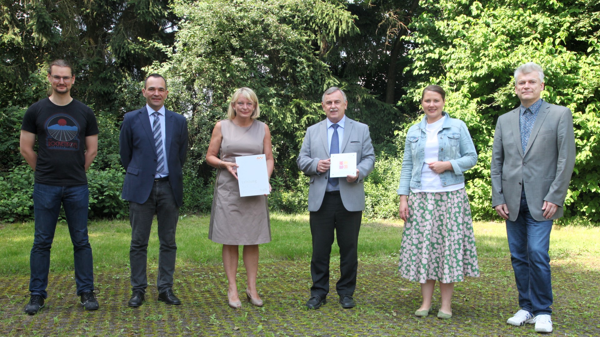 Kooperation mit OTH Amberg-Weiden: Unterzeichnung des Vertrags 2021 – Gruppenfoto